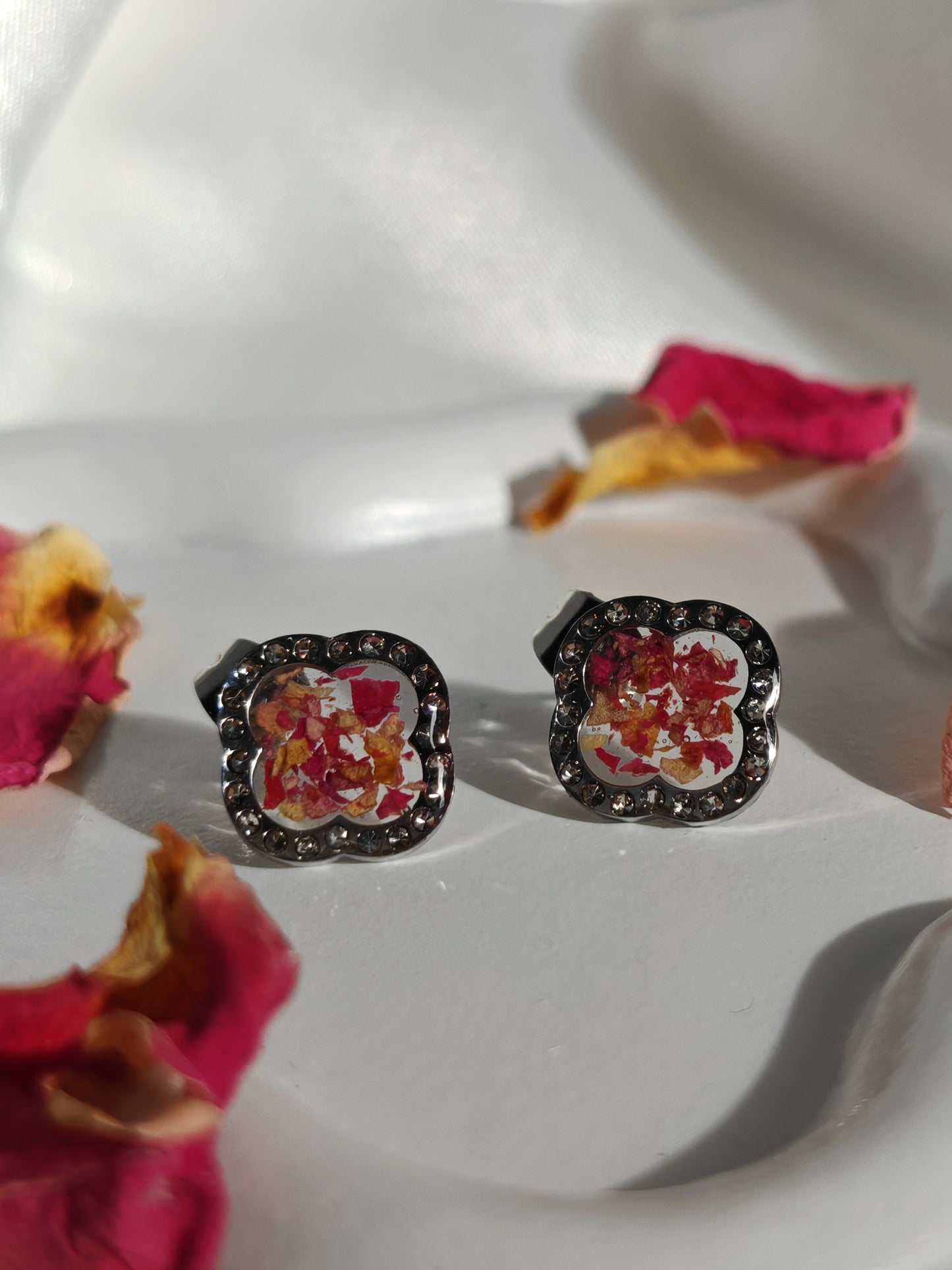 Boucle d'oreille lila