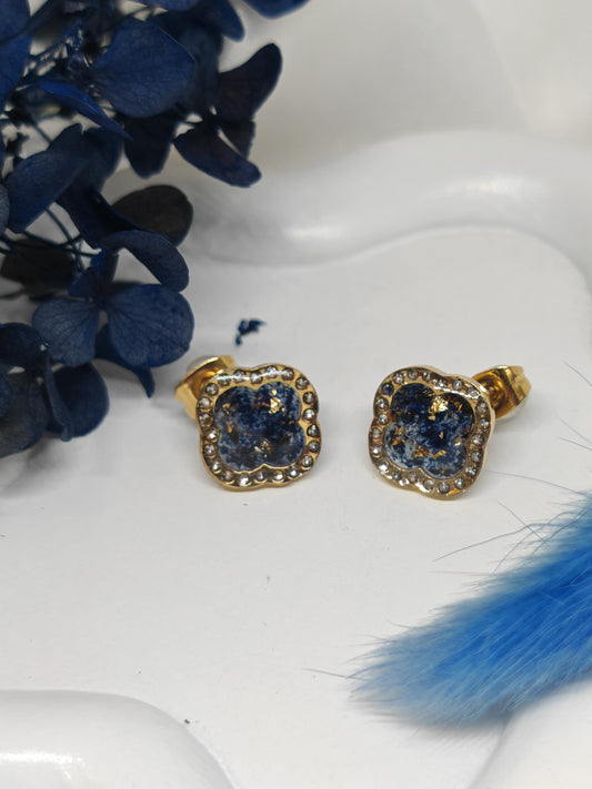 Boucle d'oreille lila